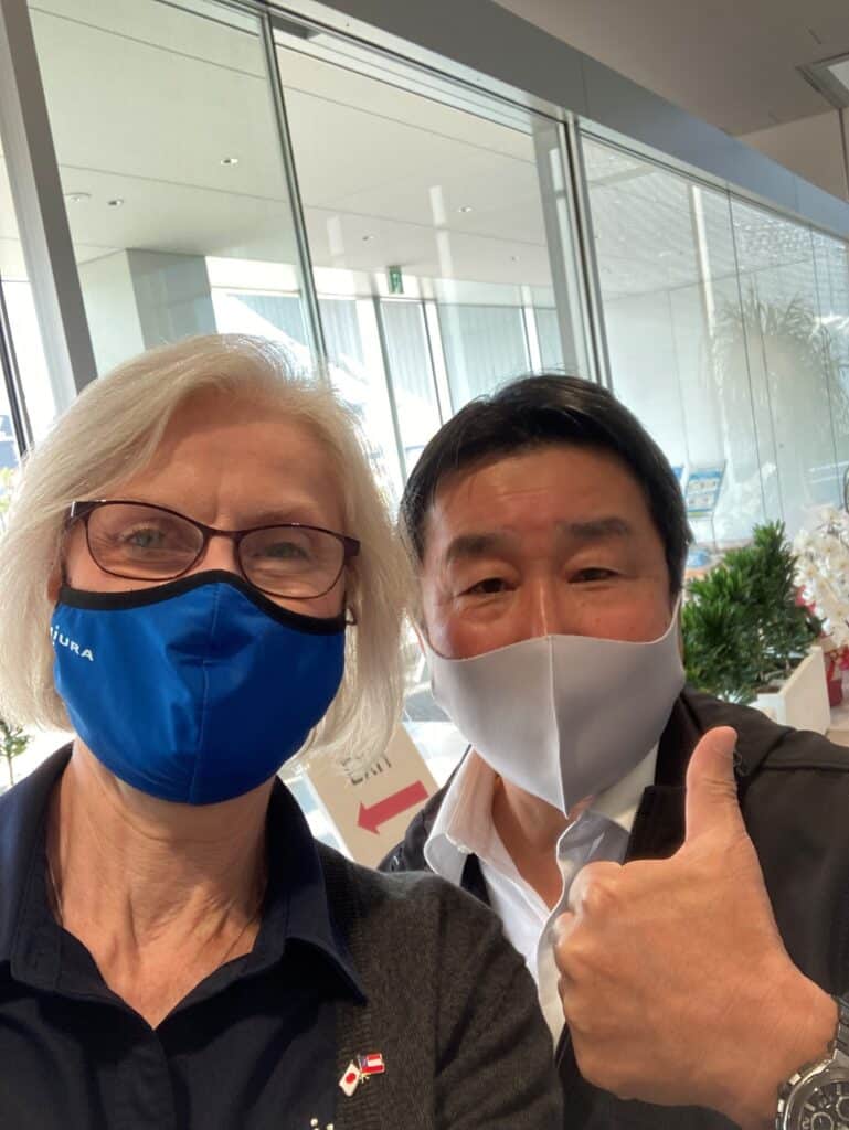 2022-11-08 japan ozzy pam selfie